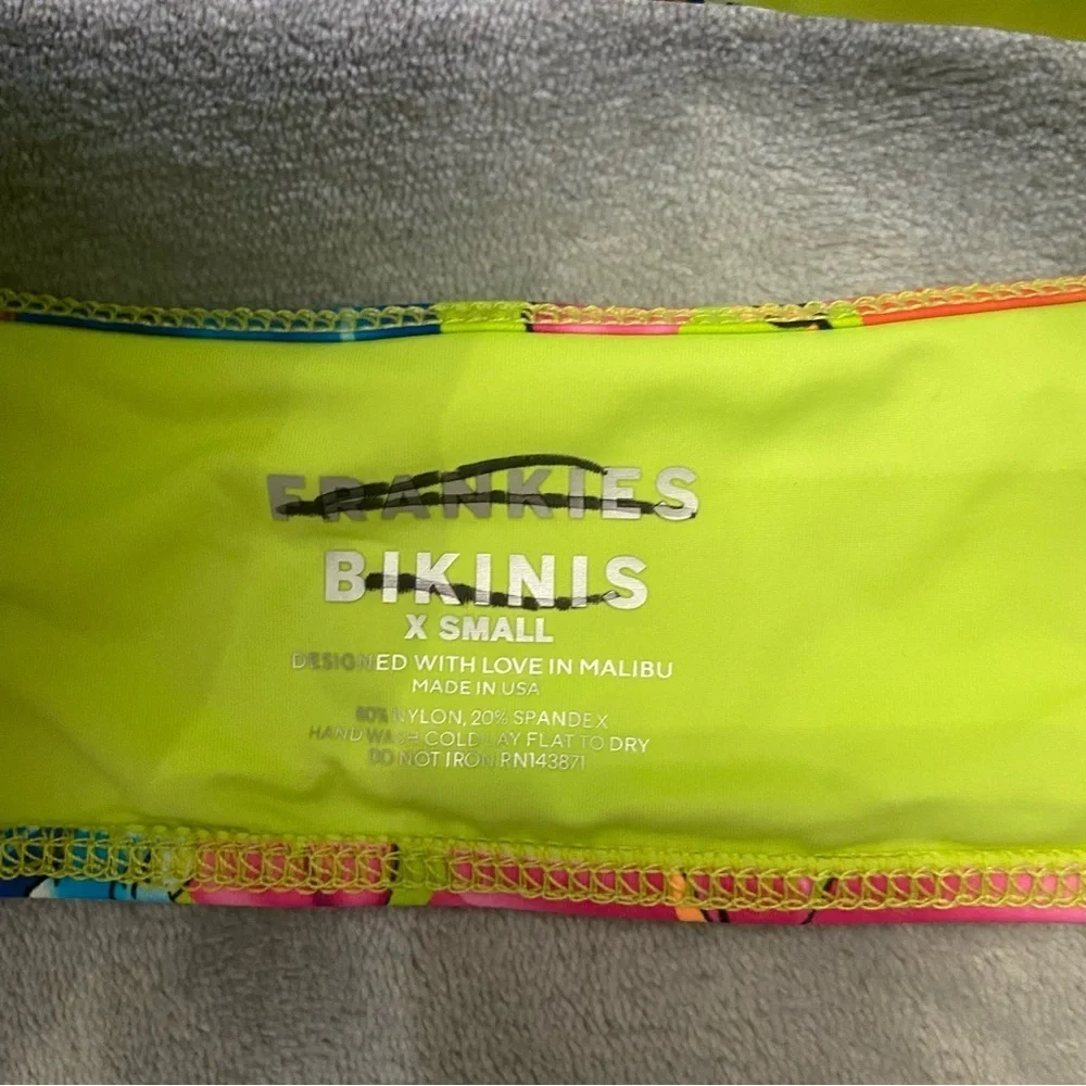 New! Frankie’s bikinis Dallas bralette top in neon surfer 24124